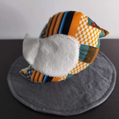 Peluche oiseau wax orange, finition Brodé et tissu éponge blanc.