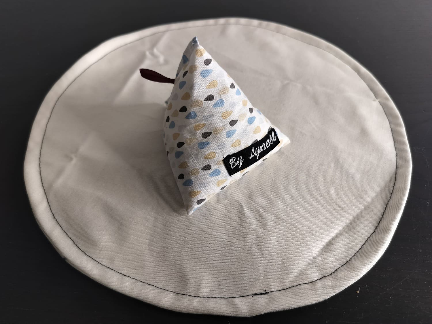 Bouillotte sèche gouttes de pluie et compresse froide artisanale - Berlingot nomade et poétique
